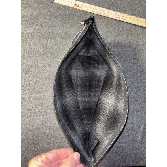 Stormy Kromer Wool Plaid Pouch Large Carbon Black And Gray NWT 13x9x4 - Picture 5 of 7